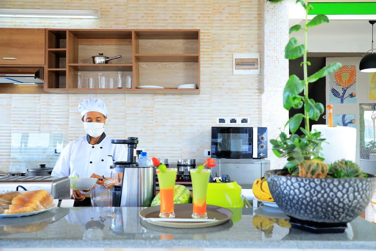 Restaurant & Dining