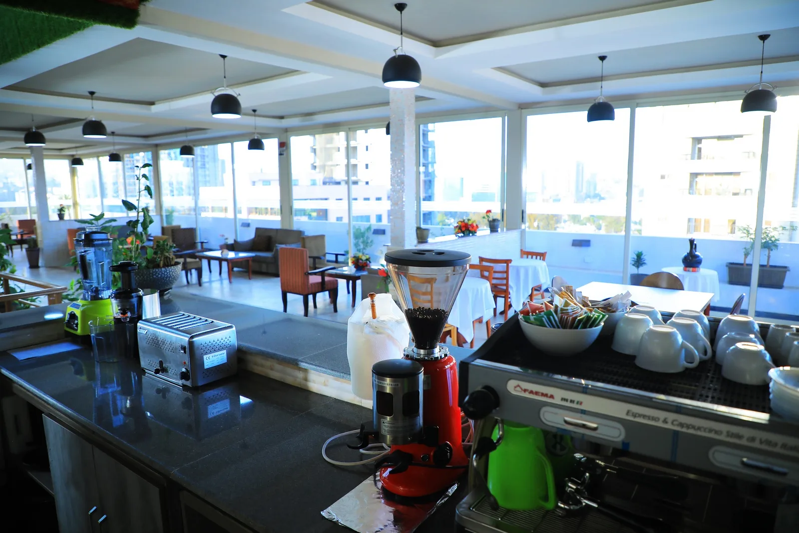 Restaurant & Dining