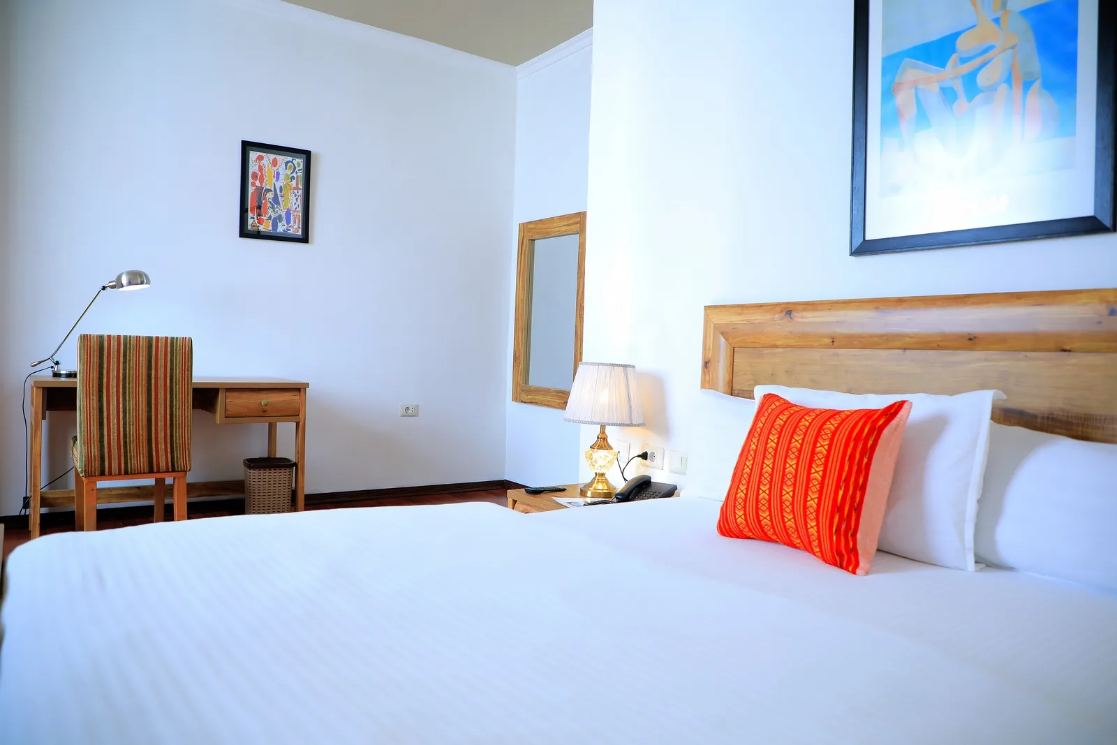Deluxe Suite
